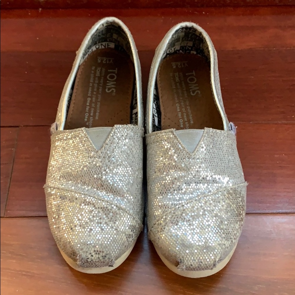 Toms shoes